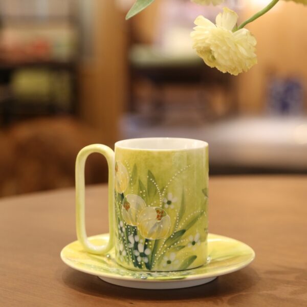 Tulip Cup+Saucer-47